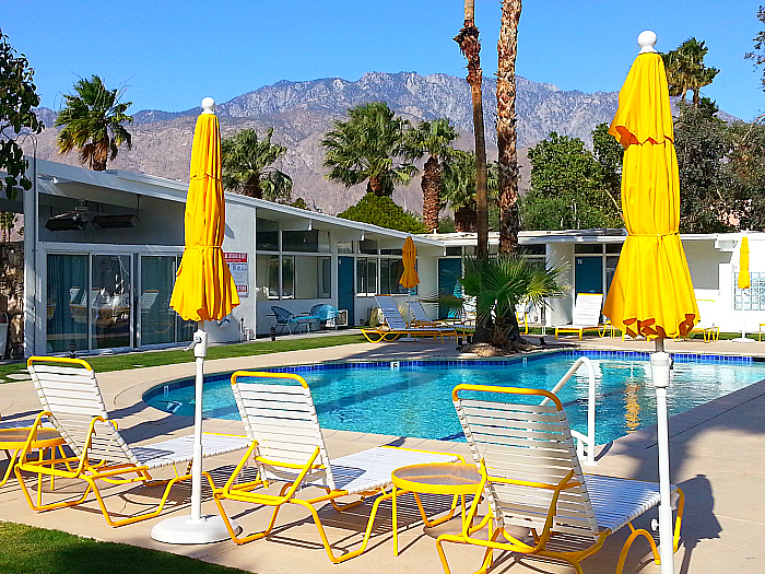 2The Monkey Tree Hotel in Palm Springs