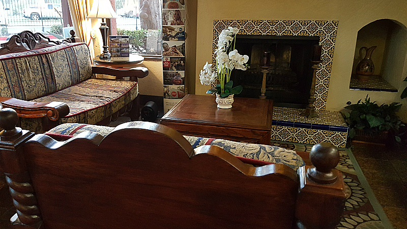 Lobby at Best Western Americana Inn - San Ysidro