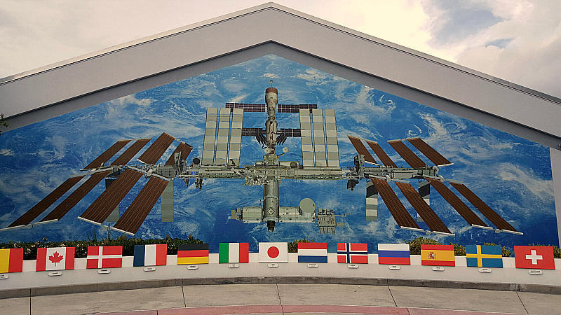 ksc iss flags