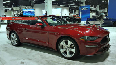 auto show ford mustang
