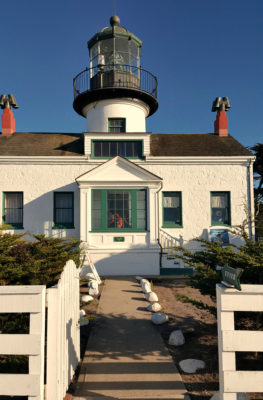 pin point pinos lighthouse