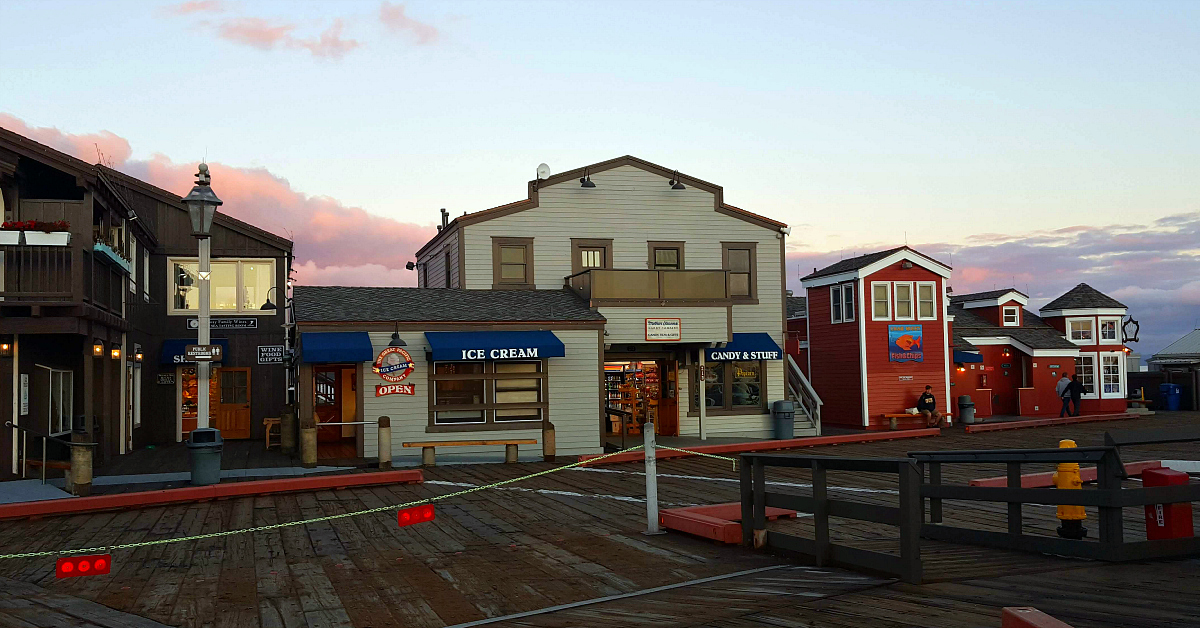 stearns wharf shops