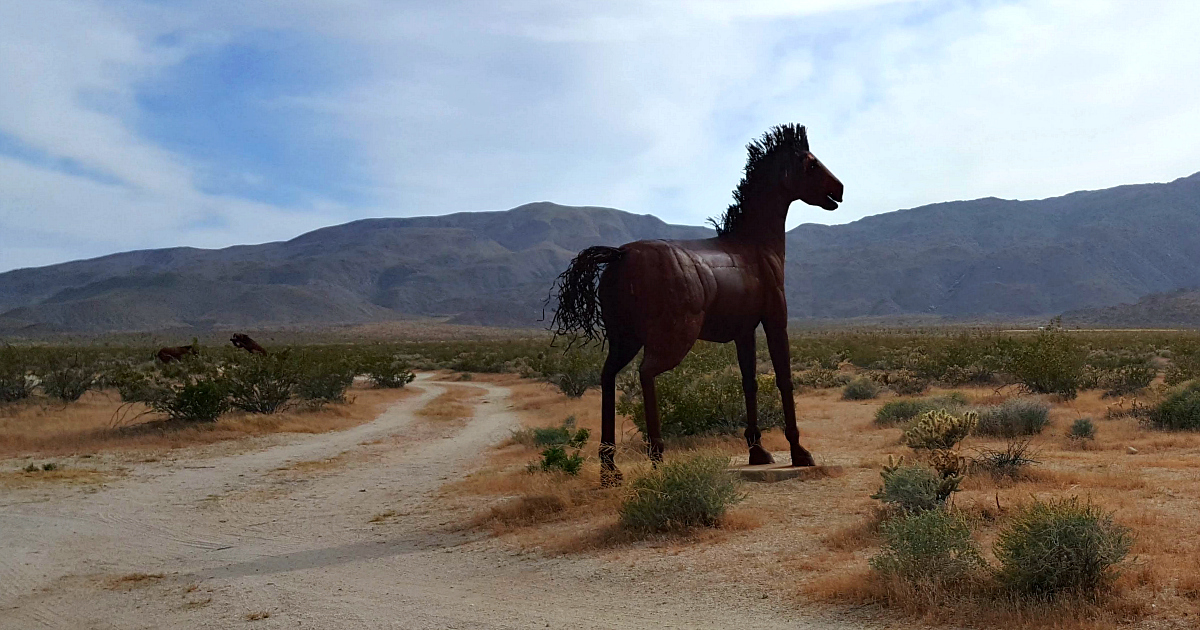 desert metal horse sculpture