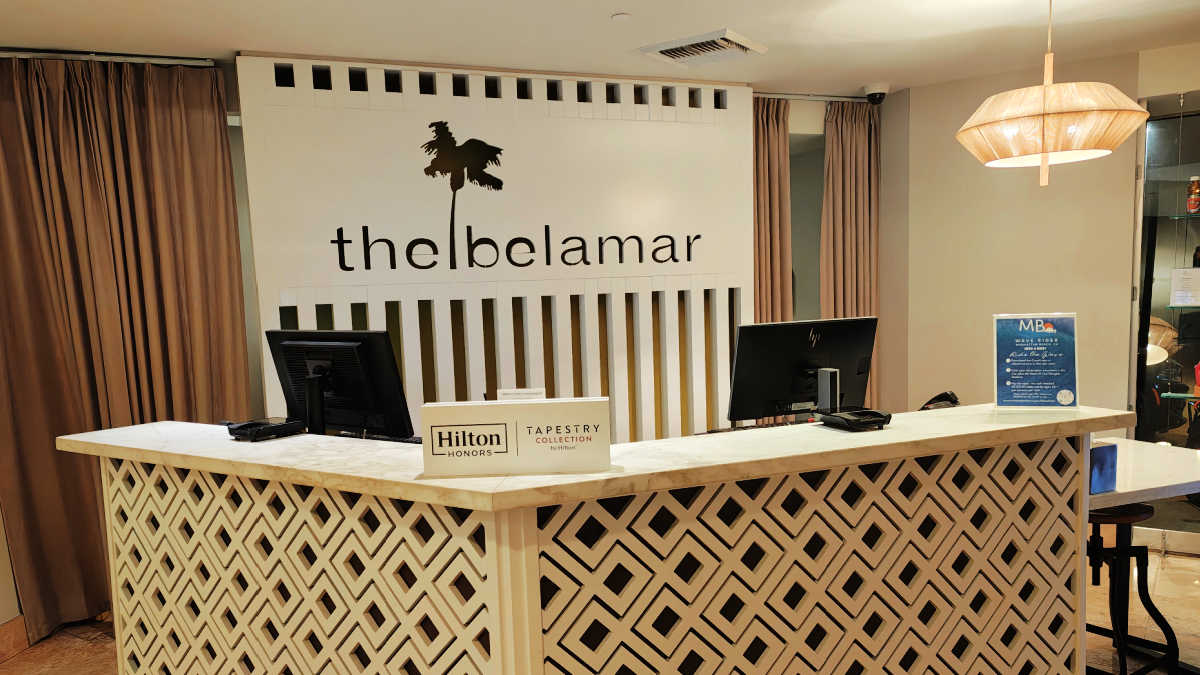 front desk belamar hotel