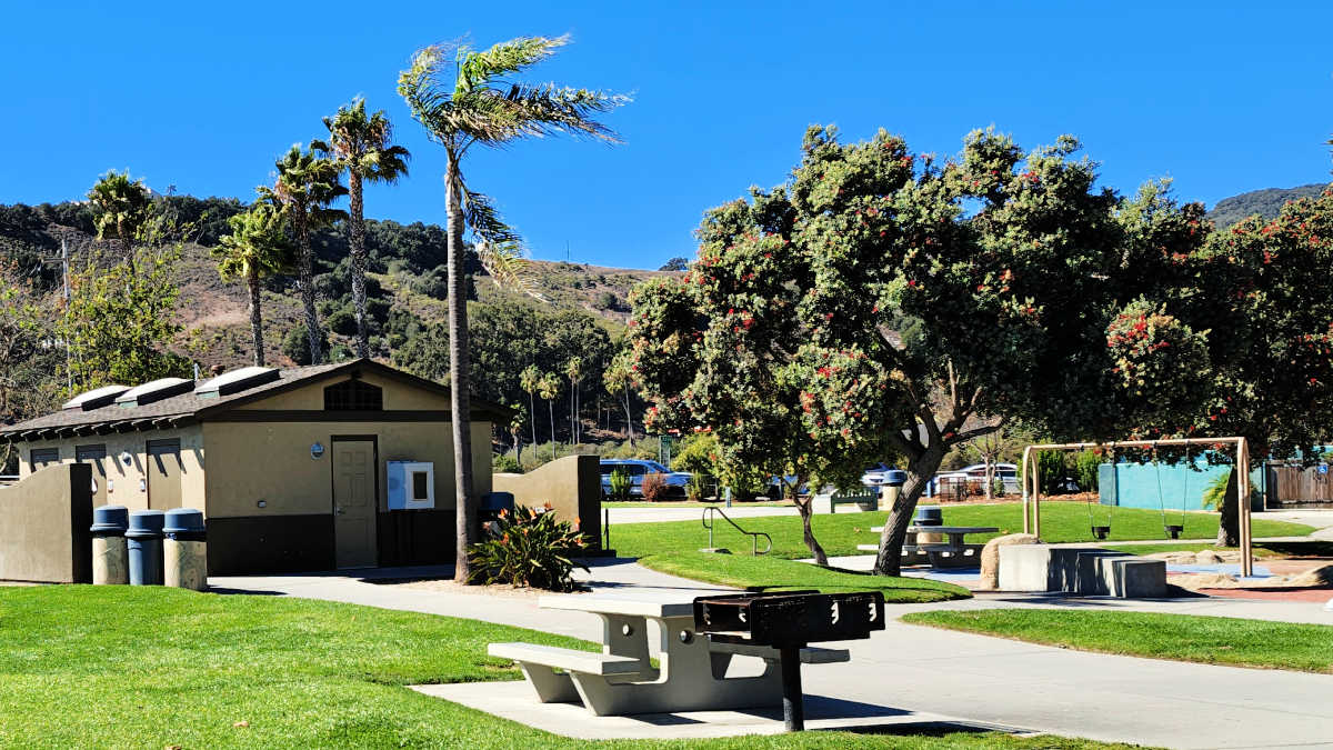 avila park restrooms picnic tables swings
